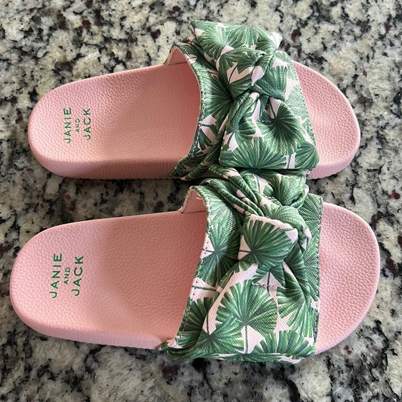 Janie and Jack Other - Janie&Jack Palm Bow Pool Slides